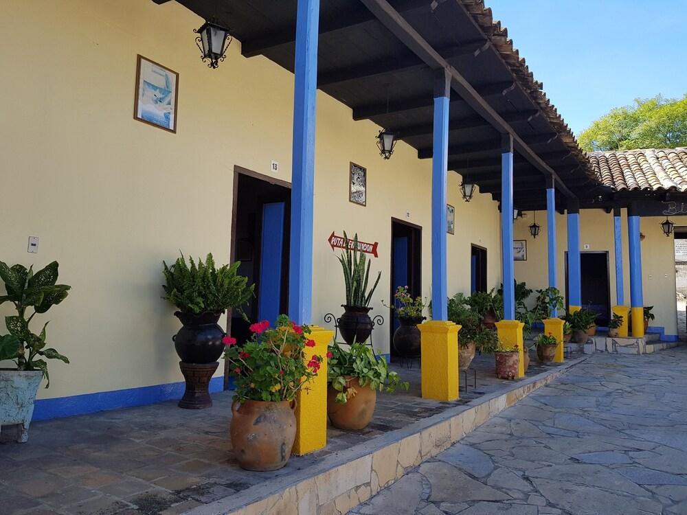 Hotel Lirice Colonial Comitan de Dominguez Exteriér fotografie